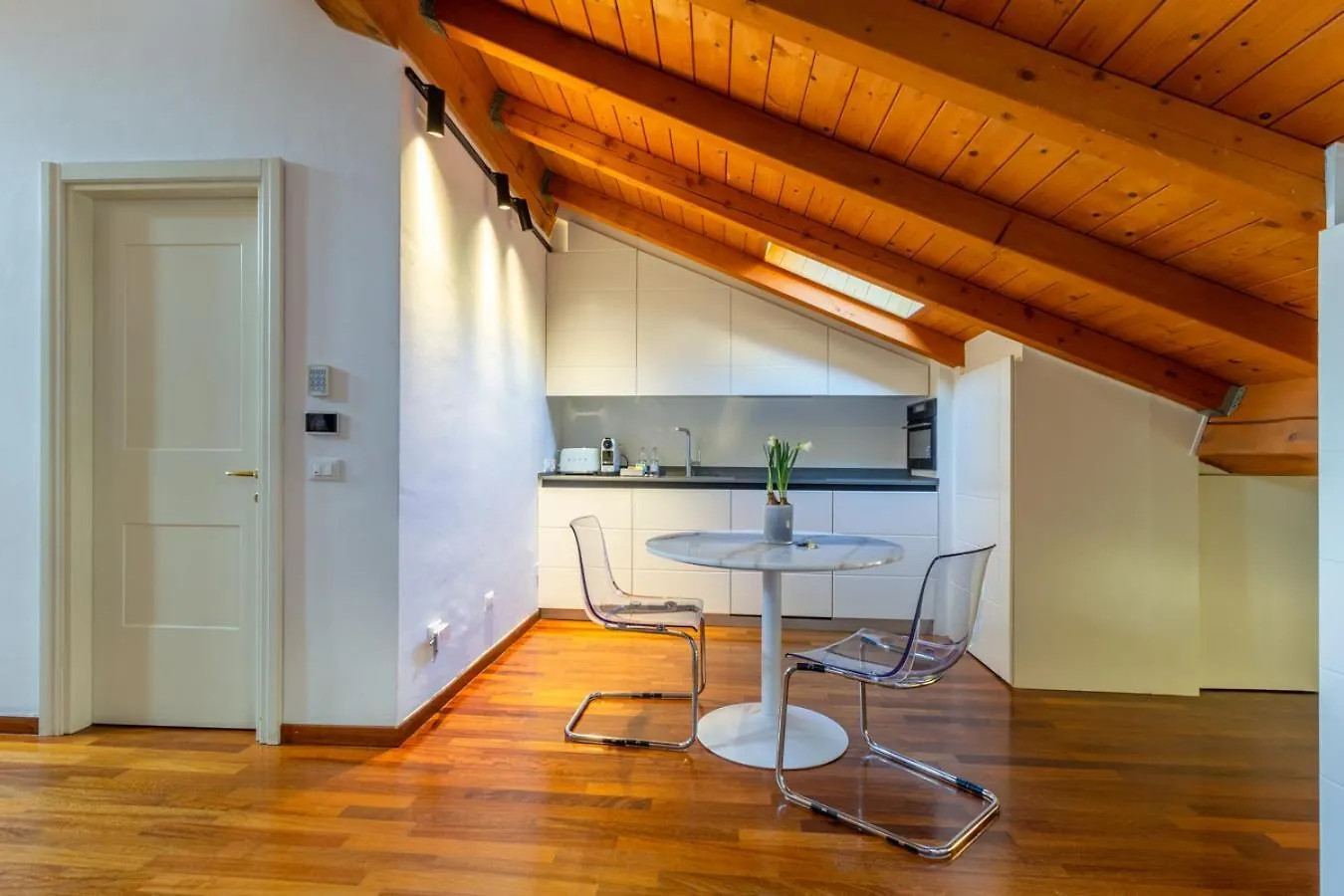 Apartment Casa Pegaso In Canton De Fiori Bologna Italy